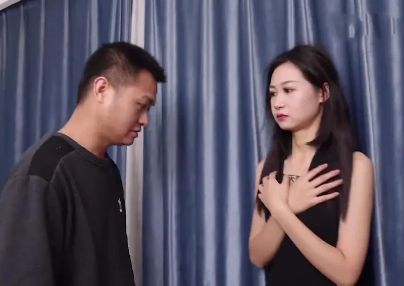 vợ chồng sex,sex phim heo,chou leo sex Qua sửa máy tính giúp người vợ thằng hàng xóm rồi hiếp luôn cô nàng